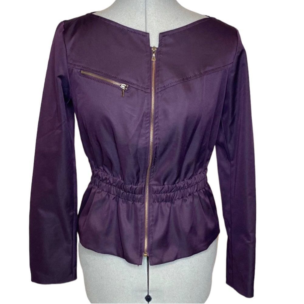 Focus 2000 plum waist length Jacket size 4